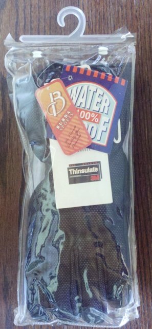 Waterproof Winter Gloves in Packaging